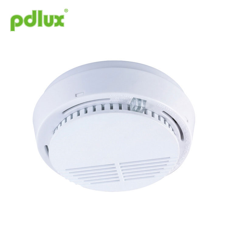 Smoke Alarm 9v ဘက်ထရီ အသုံးပြုထားသည်။